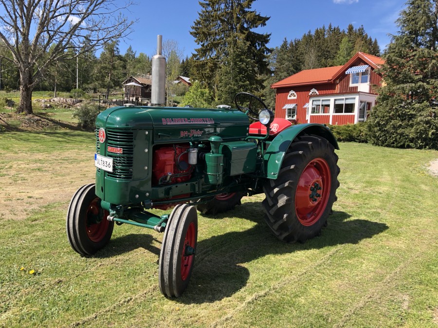 Traktor BM 230 Viktor 