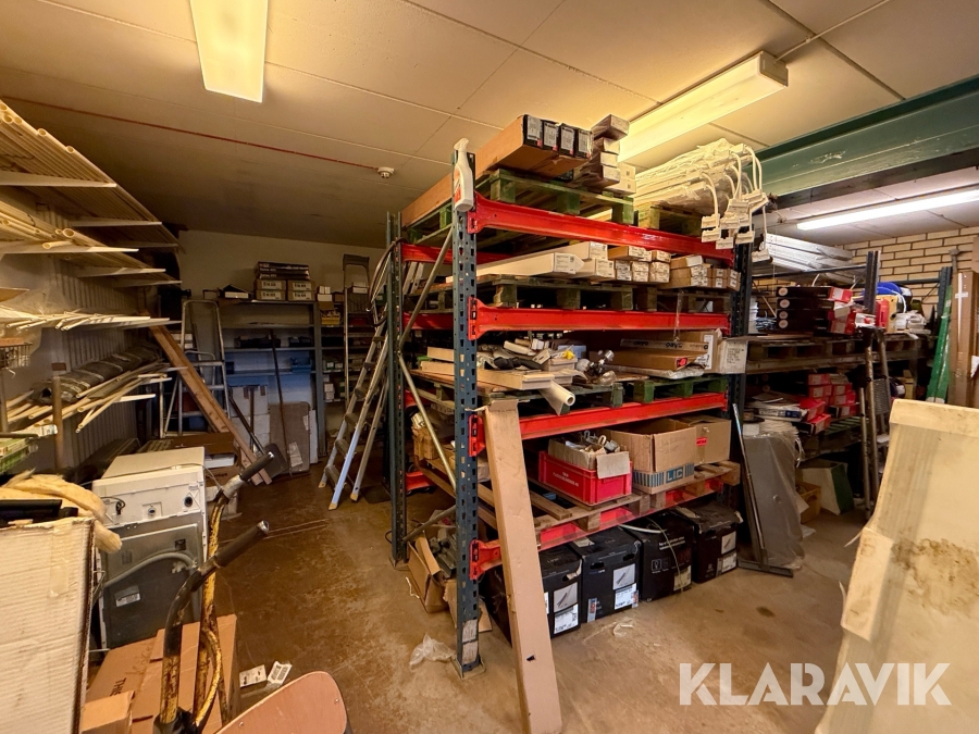 Stort parti elmaterial kabelstegar/ hörn/ ändstycken