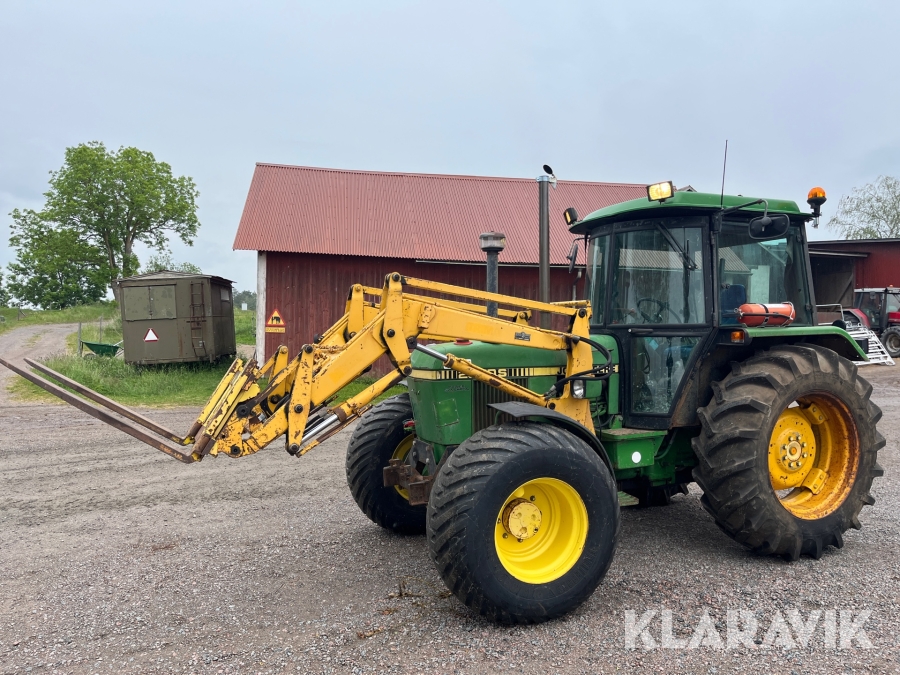 Traktor John Deere 2040S