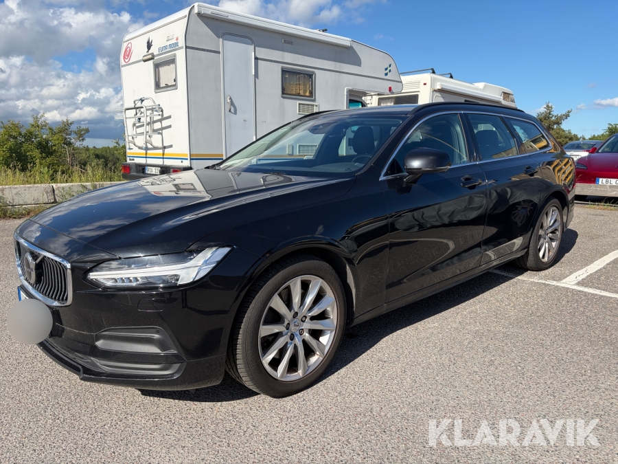 Volvo V90 B4 Momentum Adv Edition