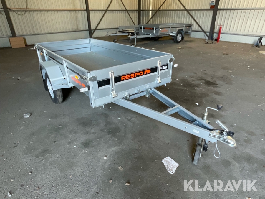 Personbilssläp med tippfunktion Respo Trailers