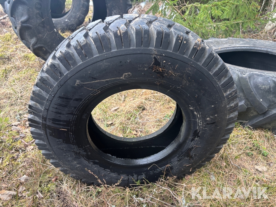 Entreprenaddäck 8.25-15