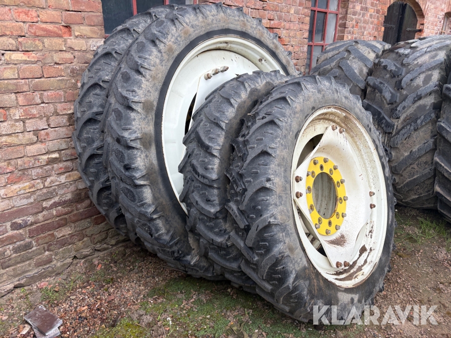 Radodlingsdäck 4 st Kleber 300/95R52 //270/95R38
