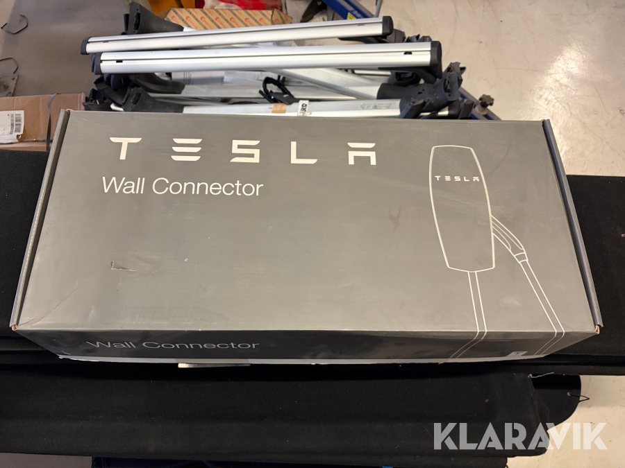Vägghängd laddbox Tesla