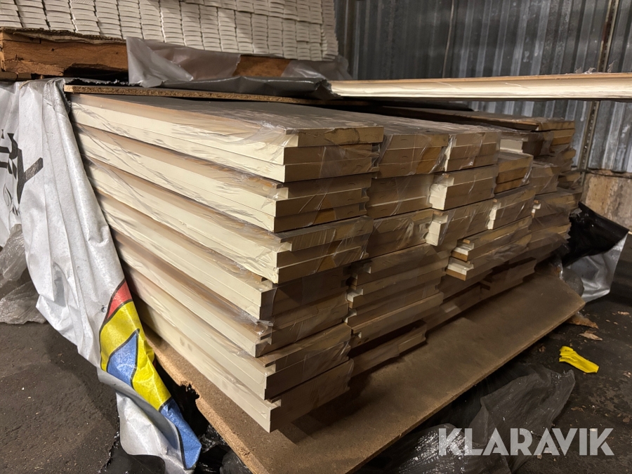Innerpanel 16x125x4200mm + 16x200x4200mm vit
