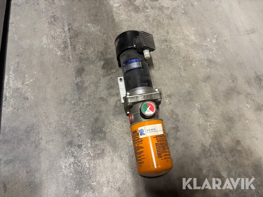 Påfyllnadspump hydraulolja 12V med filter