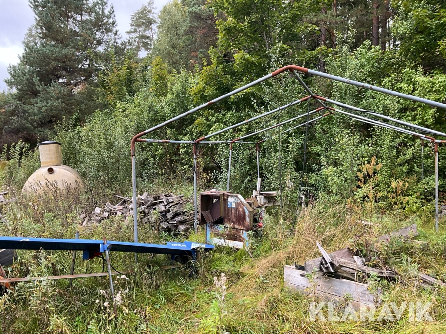 Vedklyv, vedkap och Vedelevator