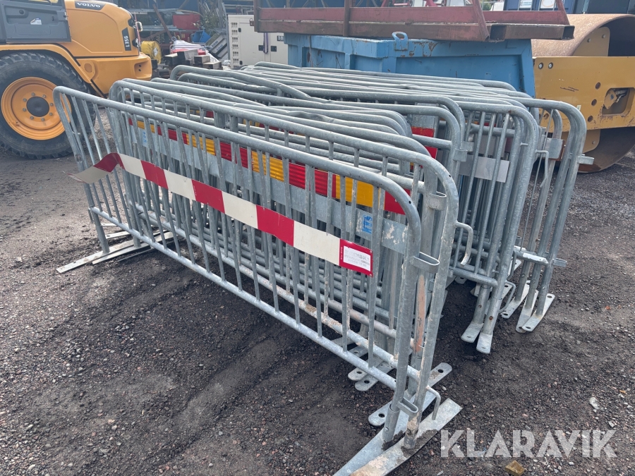 Parti med kravallstaket ca 30st