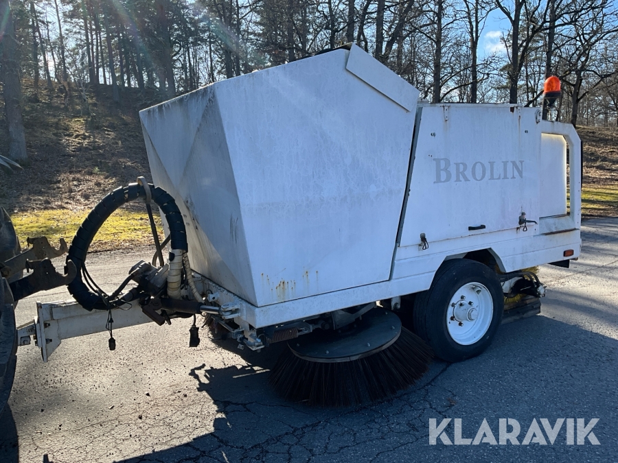 Bogserad sopmaskin Broddson Nordic