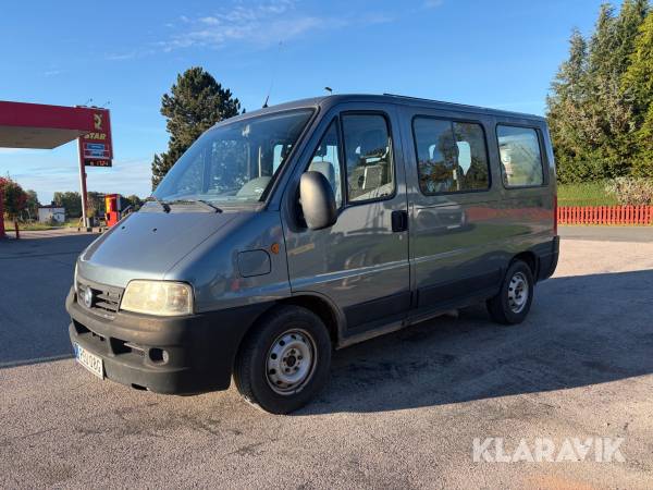 Minibuss Fiat Ducato 9-sits