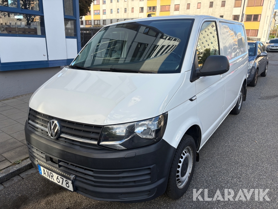 Skåpbil Volkswagen Transporter T32 2.0 TDI BMT DSG Sekventiell 150hk