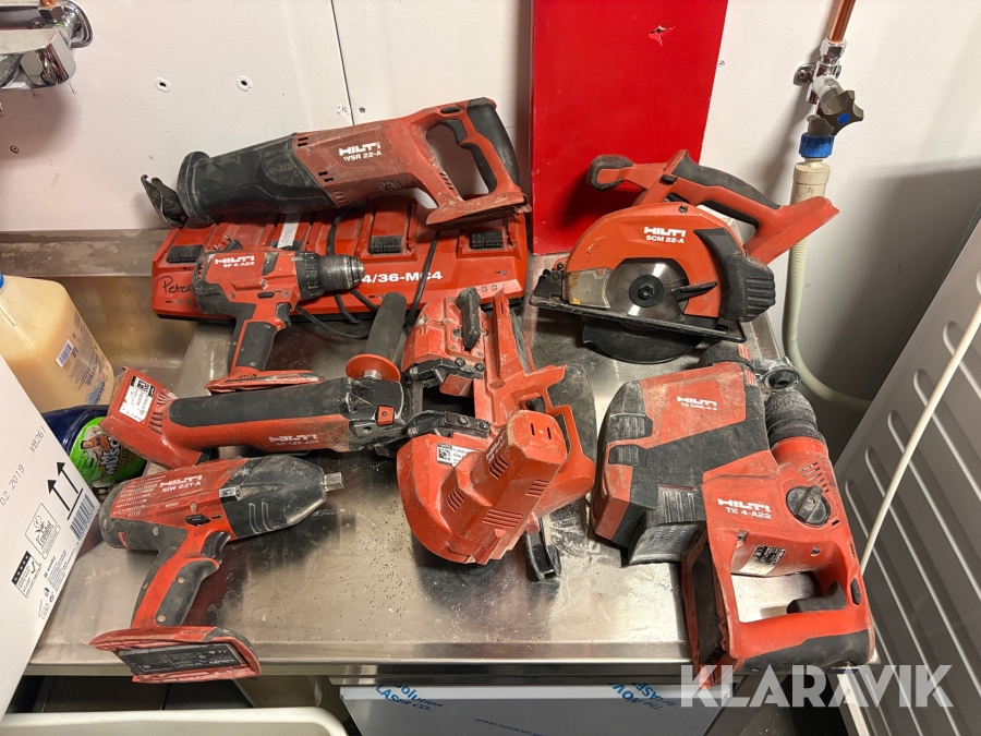 Verktygskit Hilti med 4 batterier och laddare