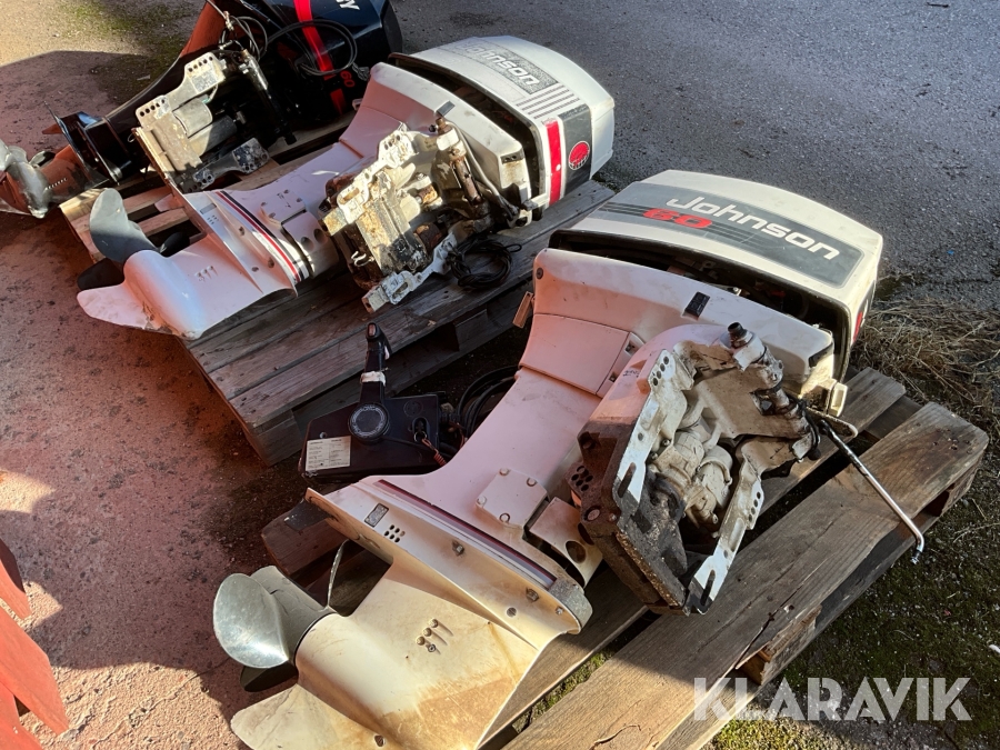Båtmotorer 2st Johnson 60 och 70hk