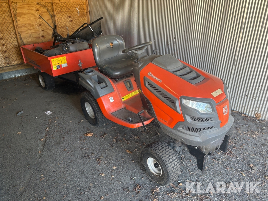 Åkräsklippare Husqvarna YTH184T med vagn