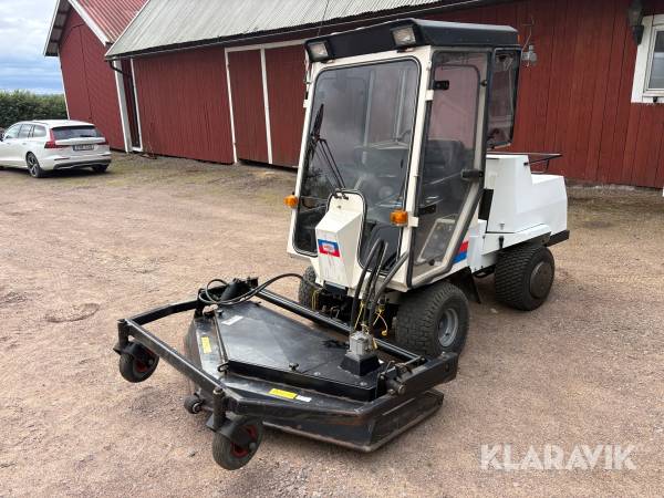 Redskapsbärare Belos 1300D med klippdäck & snöblad