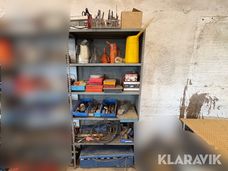 Parti med blandad verkstadsutrustning Pressverktyg