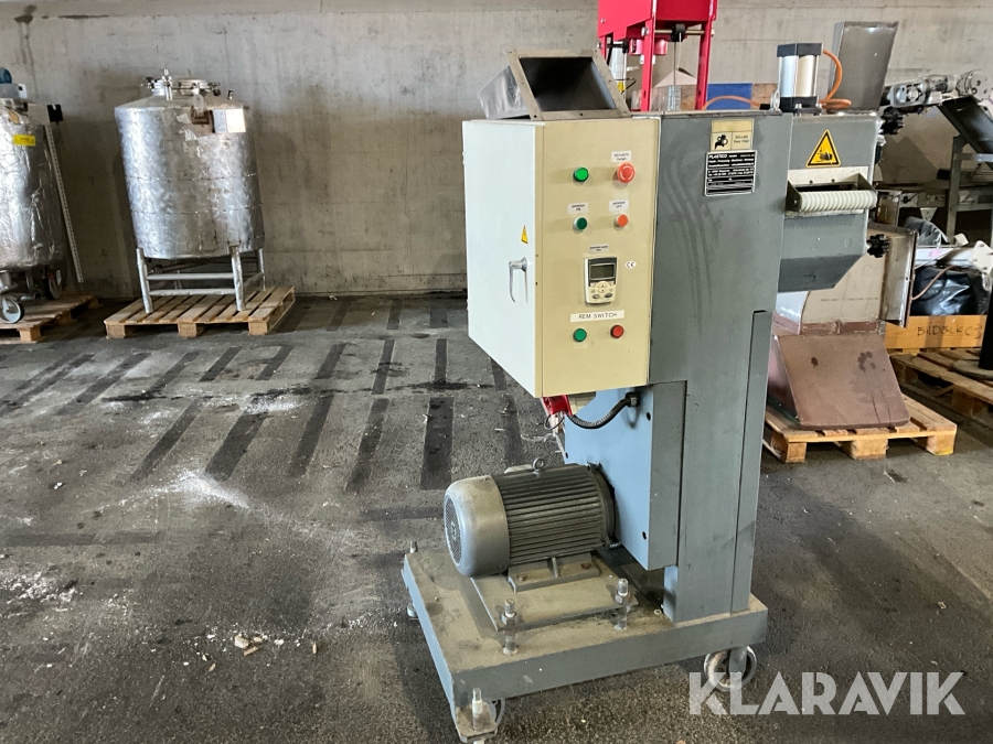 Plastmaskin ASG 200 strängpelleteringsmaskin
