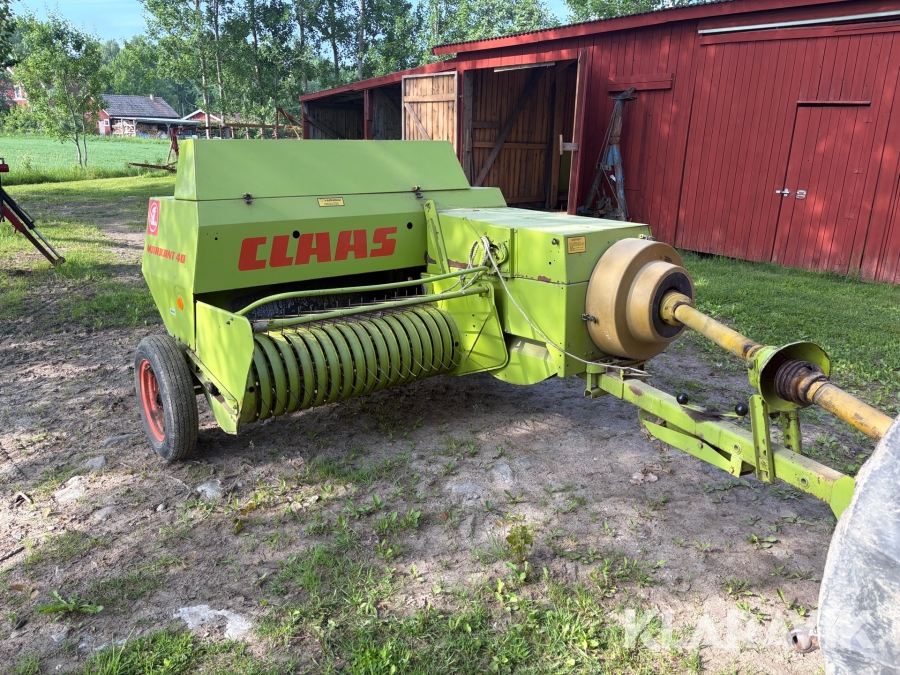 Småbalspress Claas Markant 40