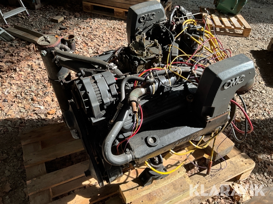 Båtmotor Chevrolet V8 OMC-konverterad