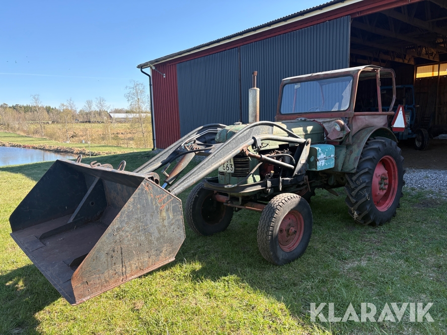 Traktor Bolinder-Munktell 230 med lastare