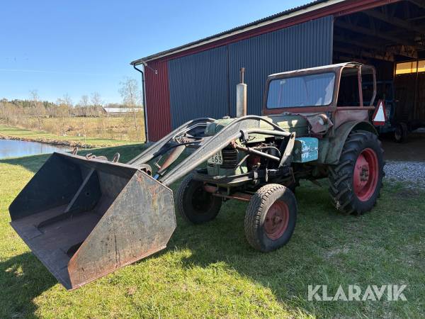 Traktor Bolinder-Munktell 230 med lastare
