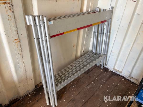 Hopfällbara avspärrningsbockar, ca 8 meter