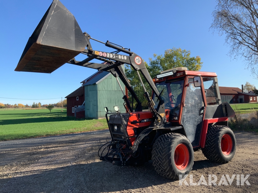 Redskapsbärare ProTrac 4WD MT 150 32 med lastare