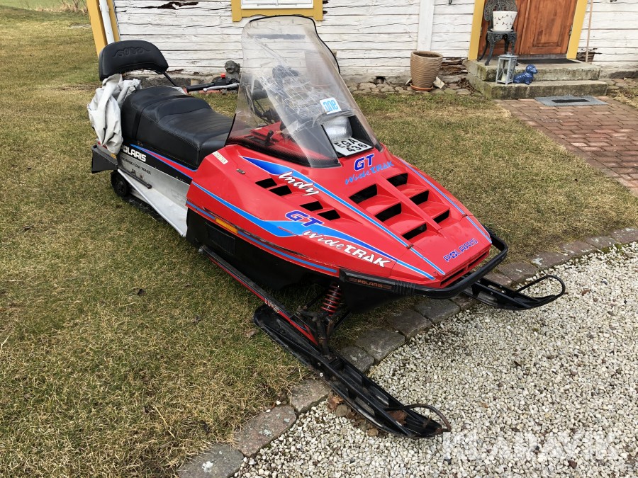 Snöskoter Polaris Indy Widetrak GT