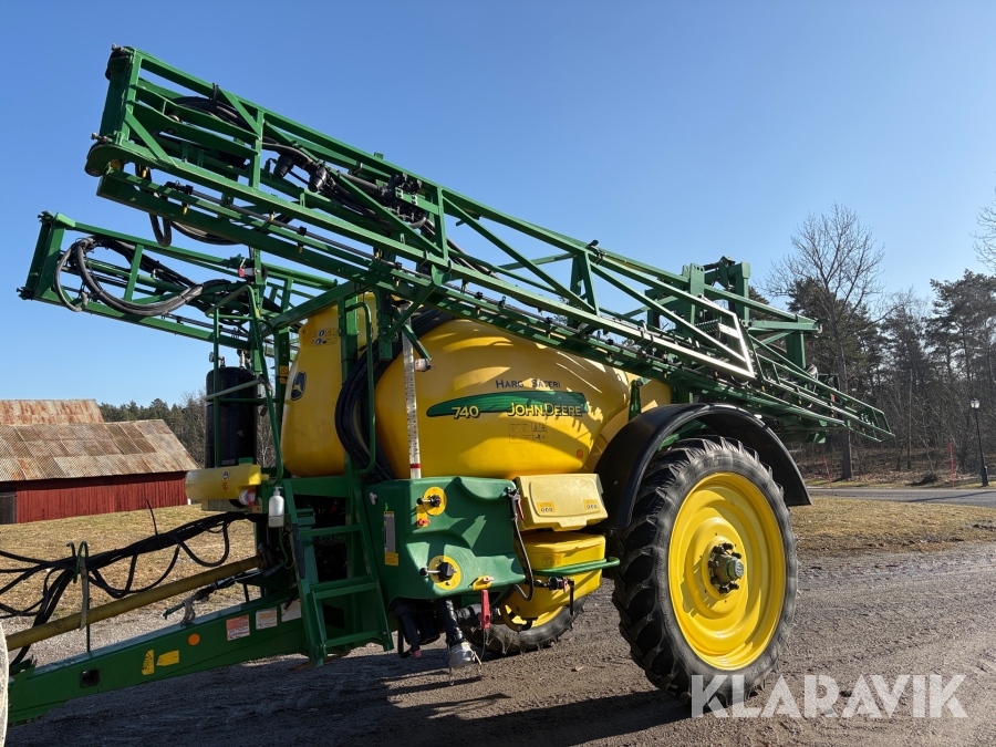 Växtskyddsspruta John Deere 740