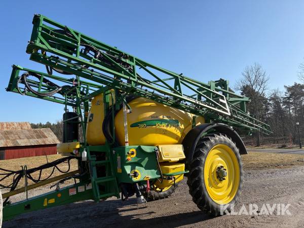 Växtskyddsspruta John Deere 740