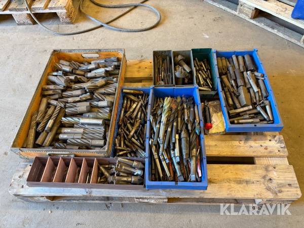 Parti med borr/fräsverktyg