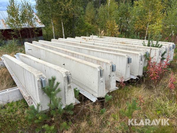 Tung skyddsbarriär i betong 11st.