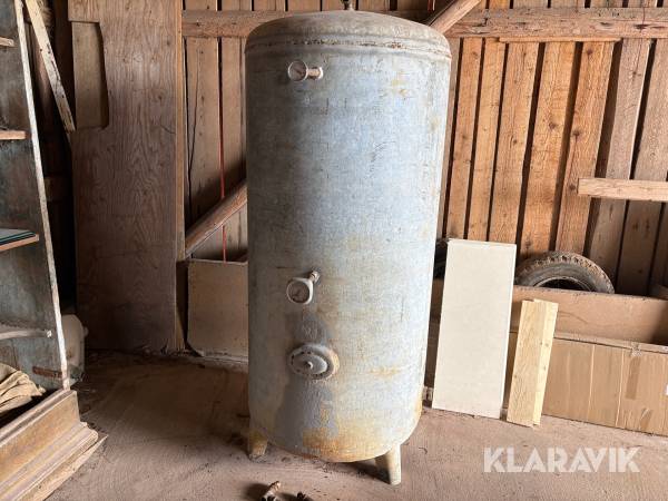 Ackumulatortank 900L