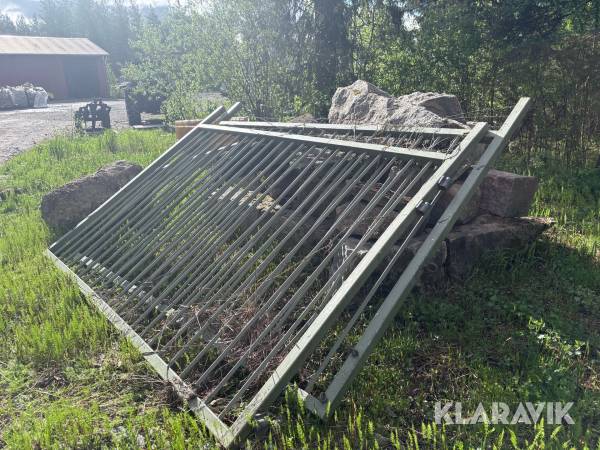 Grind med betongfundament