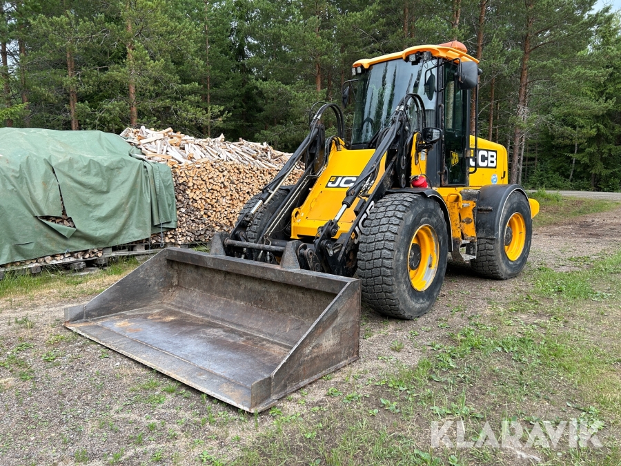 Hjullastare JCB 412S med redskap