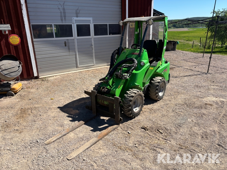 Kompaktlastare Avant 420