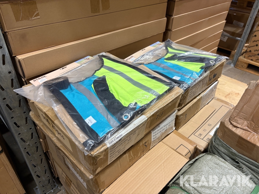 Reflexväst för hund 254 st Stark Of Sweden Stampen L & M med GPS hållare