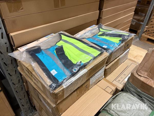 Reflexväst för hund 254 st Stark Of Sweden Stampen L & M med GPS hållare