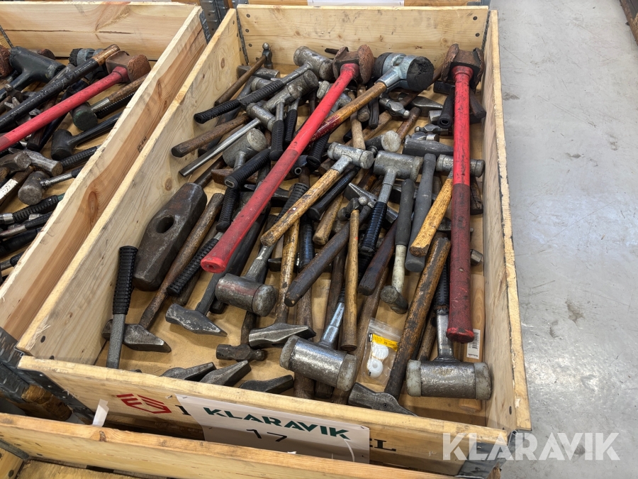 Blandpall med hammare