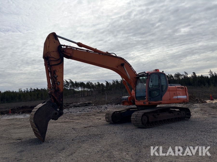 Grävmaskin Doosan DX225LC tiltrotator & 4 redskap