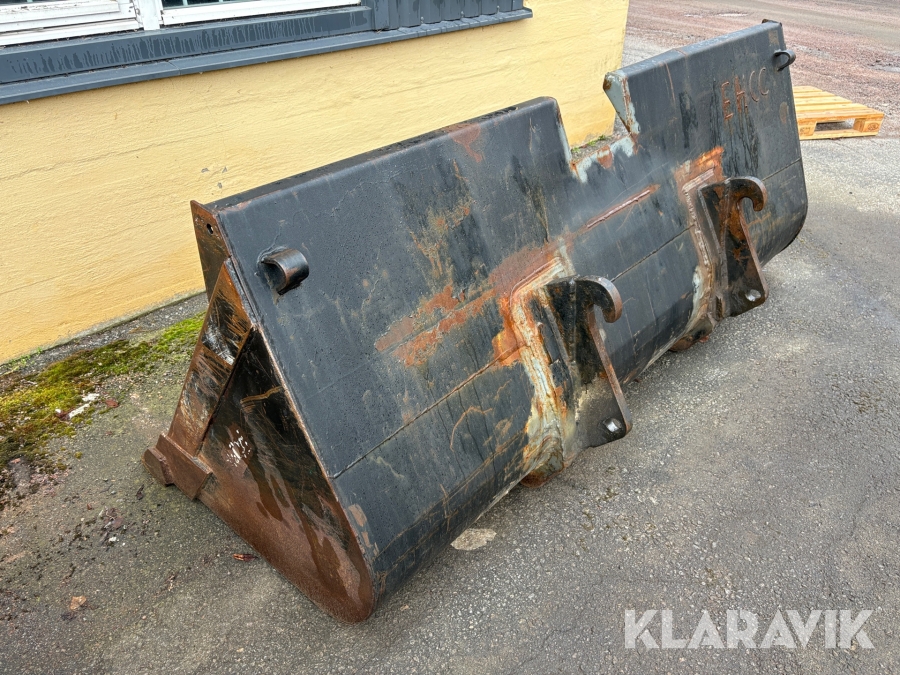 Skopa med L30-fäste