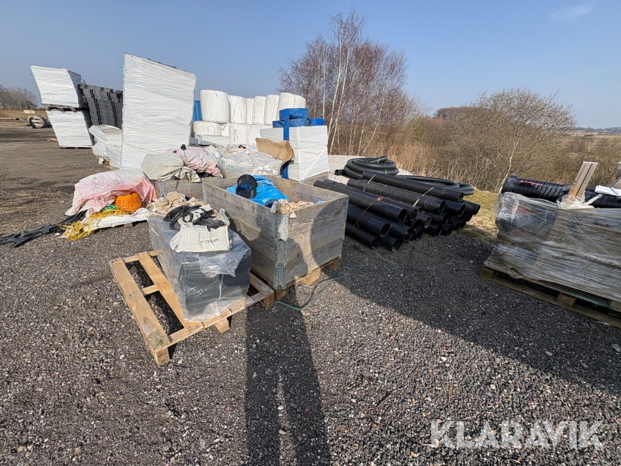 Parti med flexböjar Avopipes DN 160 med muff och packningar