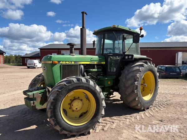 Traktor John Deere 4240 S