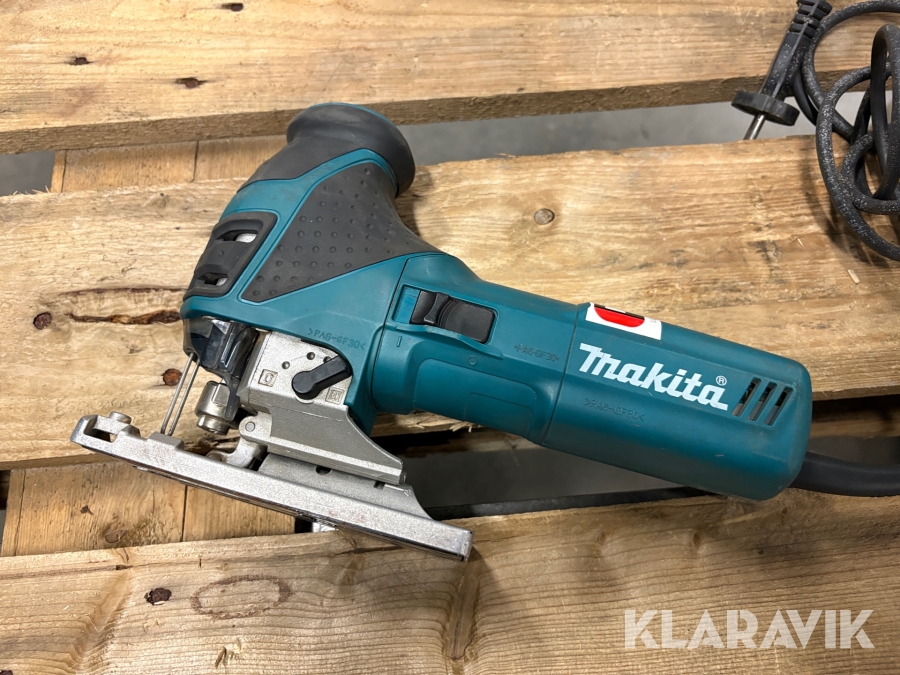 Sticksåg Makita 4351FCT