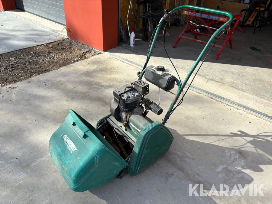 Cylindergräsklippare Qualcast Classic petrol 35s med uppsamlare