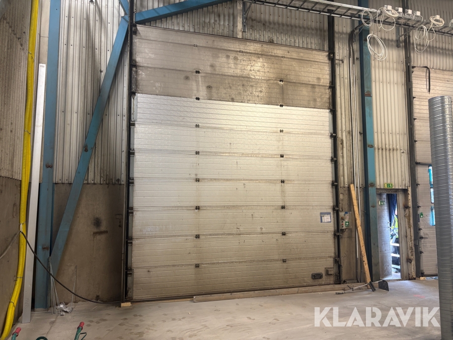 Takskjutport med motor Crawford 4  x 4,8 m