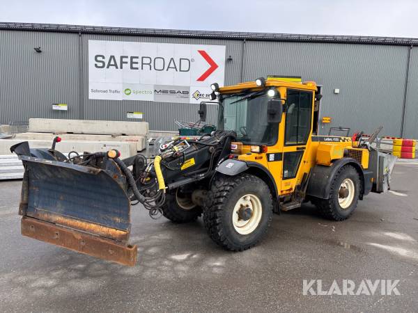 Redskapsbärare Lundberg 4120LS med redskap