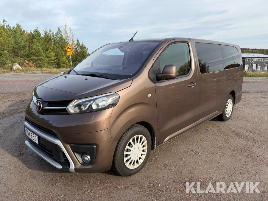 Minibuss Toyota Proace