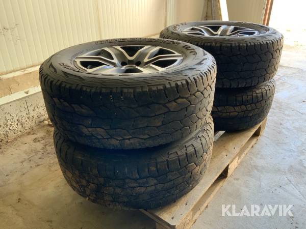 Däck på fälg Cooper 275/65R18 4 st