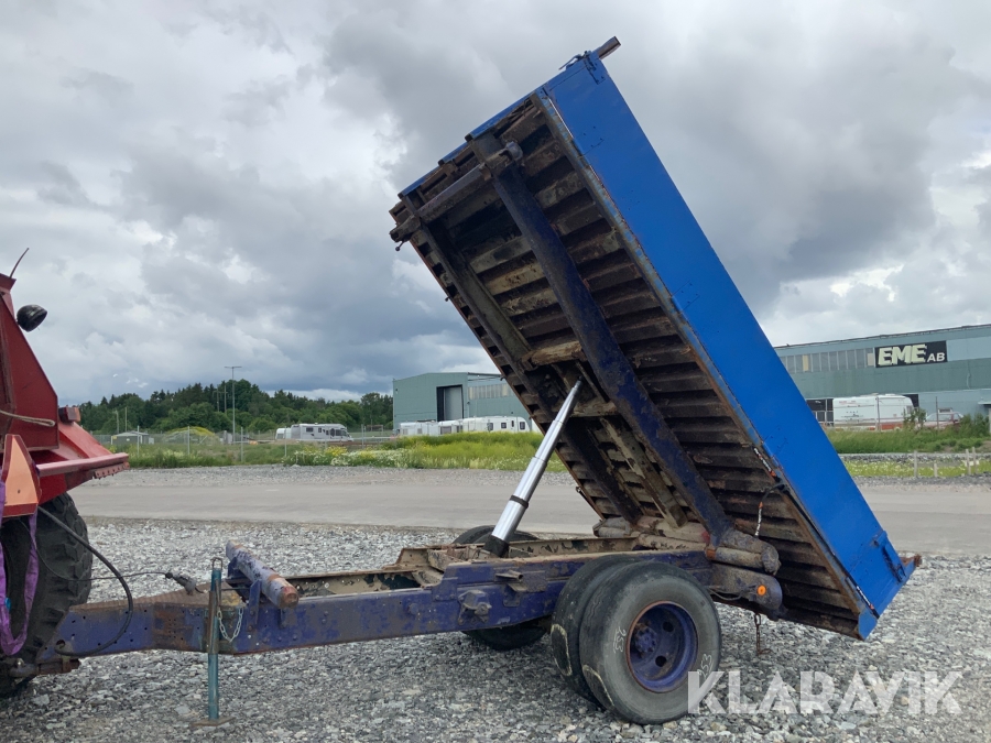 Traktorkärra med tipp